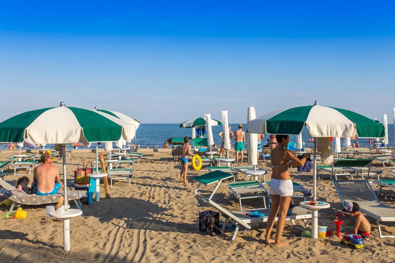 Robinia/Pinetine Lido Altanea Caorle Exterior foto